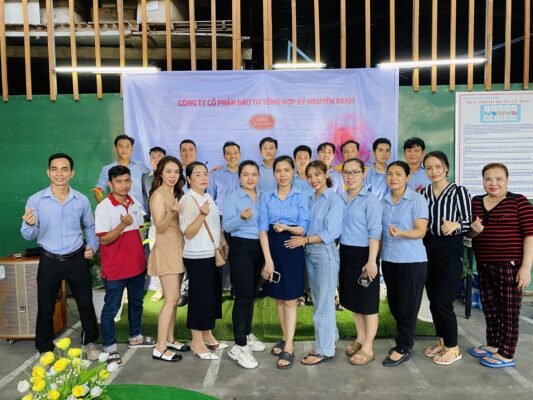 20/10 TRỞ NÊN Ý NGHĨA HƠN CÙNG GIA ĐÌNH AMY LINH THƠ