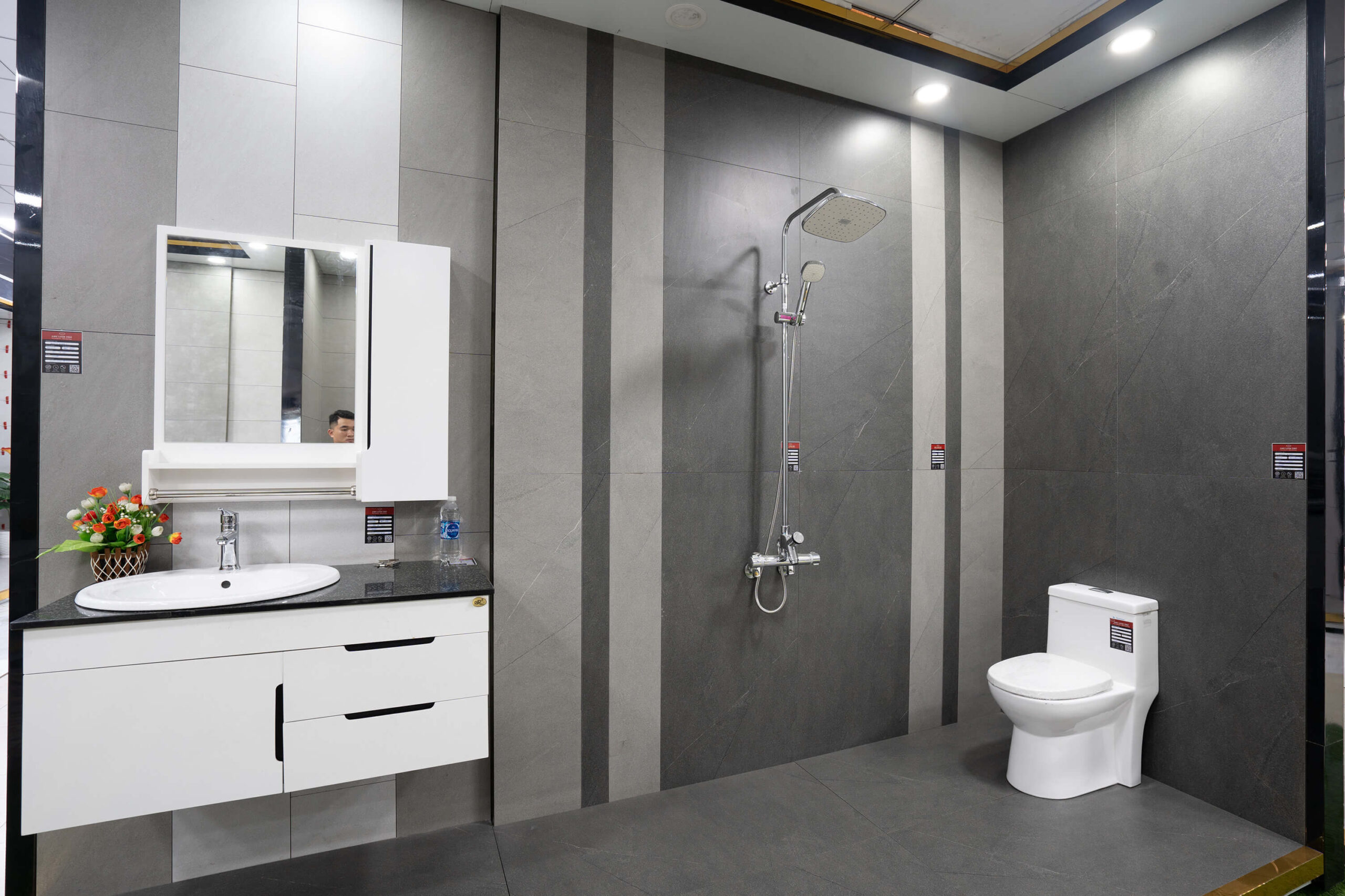 Thiết Bị Vệ Sinh, bàn cầu Caesar Tại Quy Nhơn